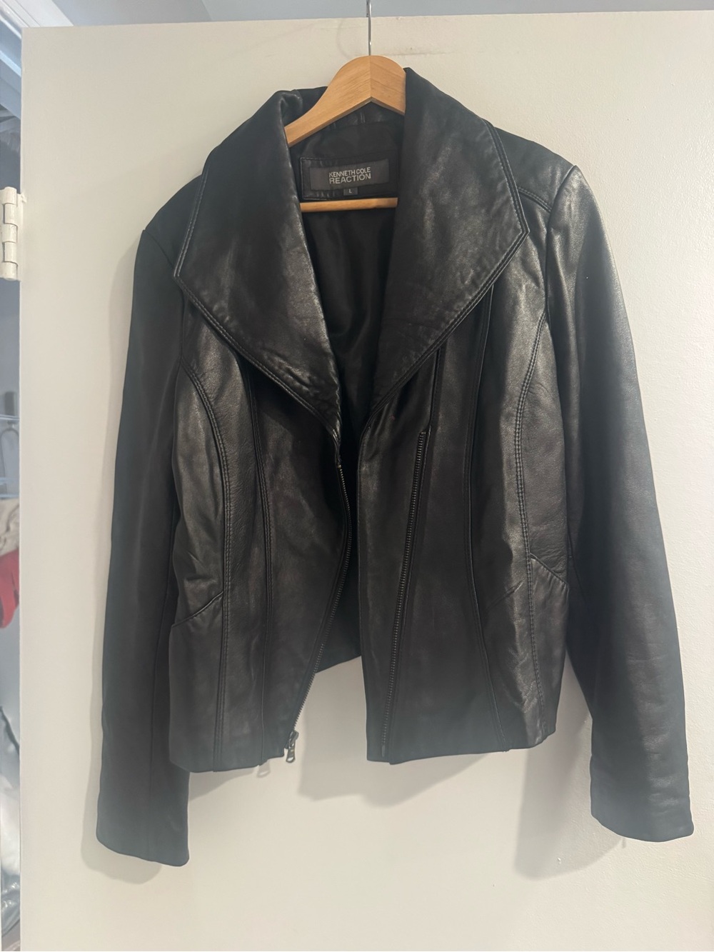 Kenneth Cole Black Leather Asymmetrical Moto Jacket – Large